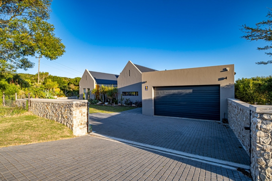 3 Bedroom Property for Sale in Kragga Kamma Eastern Cape